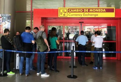 Line at CADECA airport to exchange Cuban currency